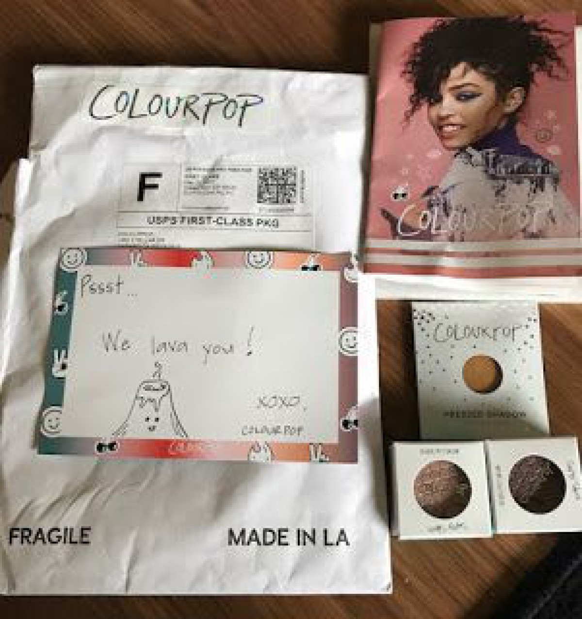 vol.64 Colourpop購入アイシャドウ＆容器のヒミツ