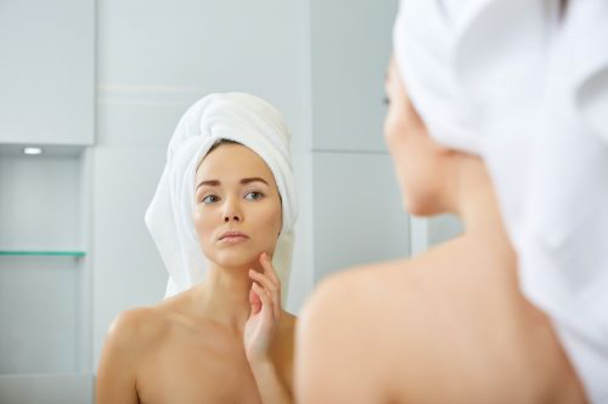 化粧崩れ予防は「前日仕込み」がキモ。「●●多め」にするスキンケアとは？