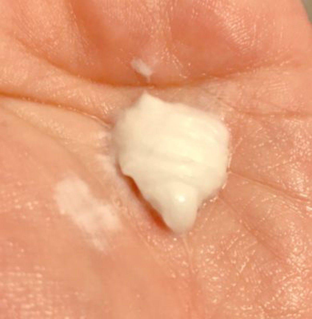 花印保湿補水洗顔クリームはモチモチ肌を手に入れる近道!プチプラなのに優秀洗顔!