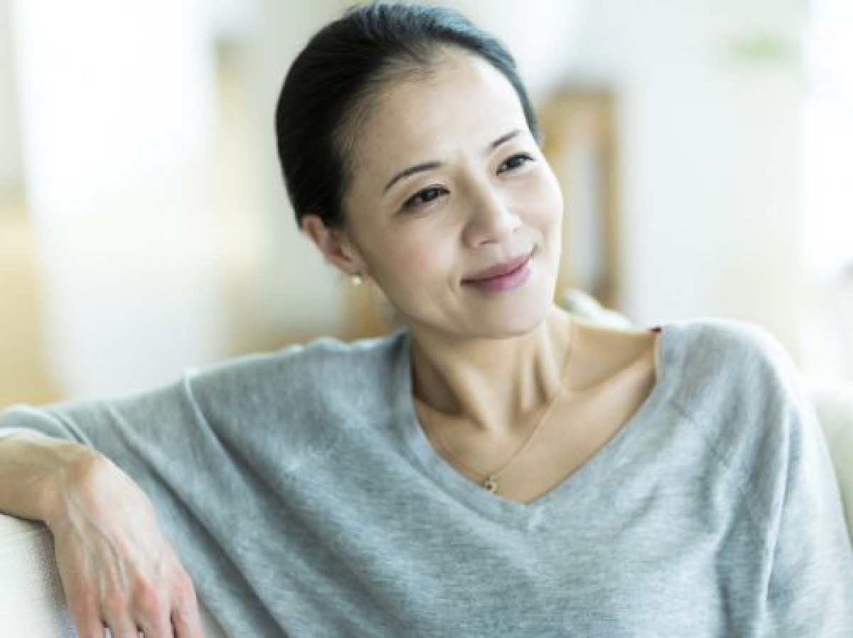 女は40歳からが美しい!今っぽい印象になるための大人メイクQ&A