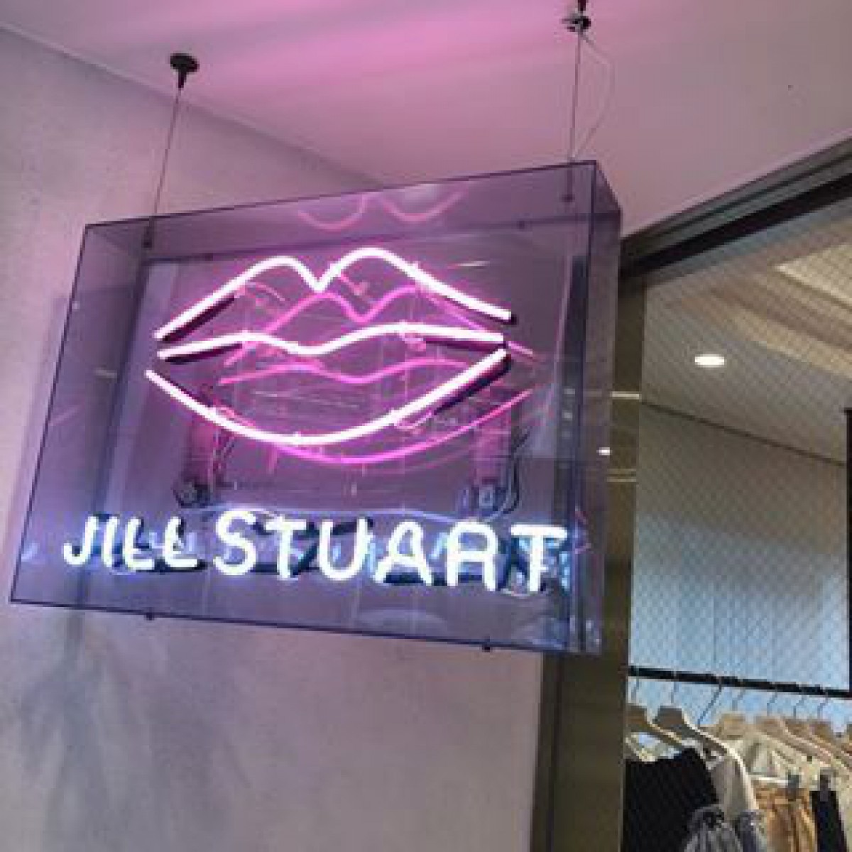 やっぱりみんなふんわり甘いが欲しいの。“Flora Notis JILL STUART”で充実香りLIFE