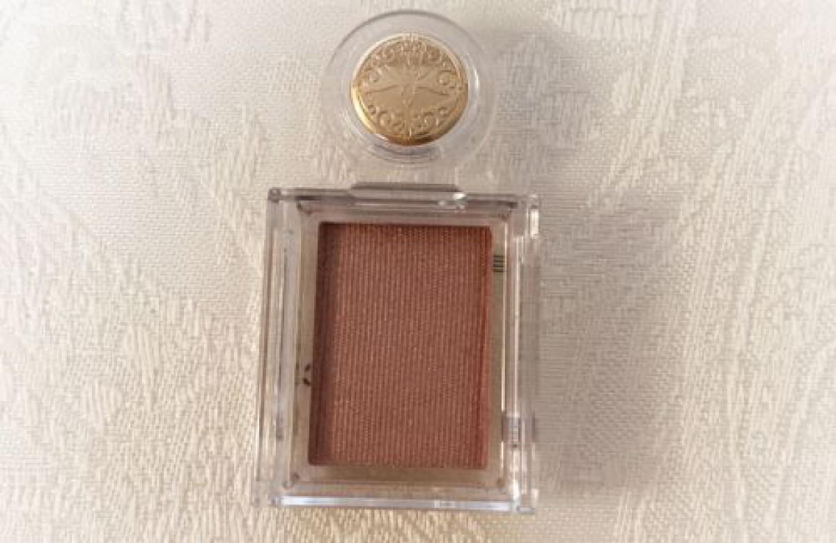 500円なのに今っぽいメイクを何通りも叶えてくれる!プチプラアイシャドウ♡