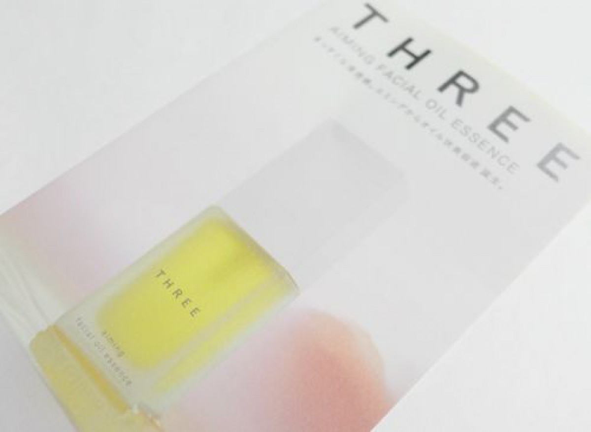 THREEで予約した美容オイル。