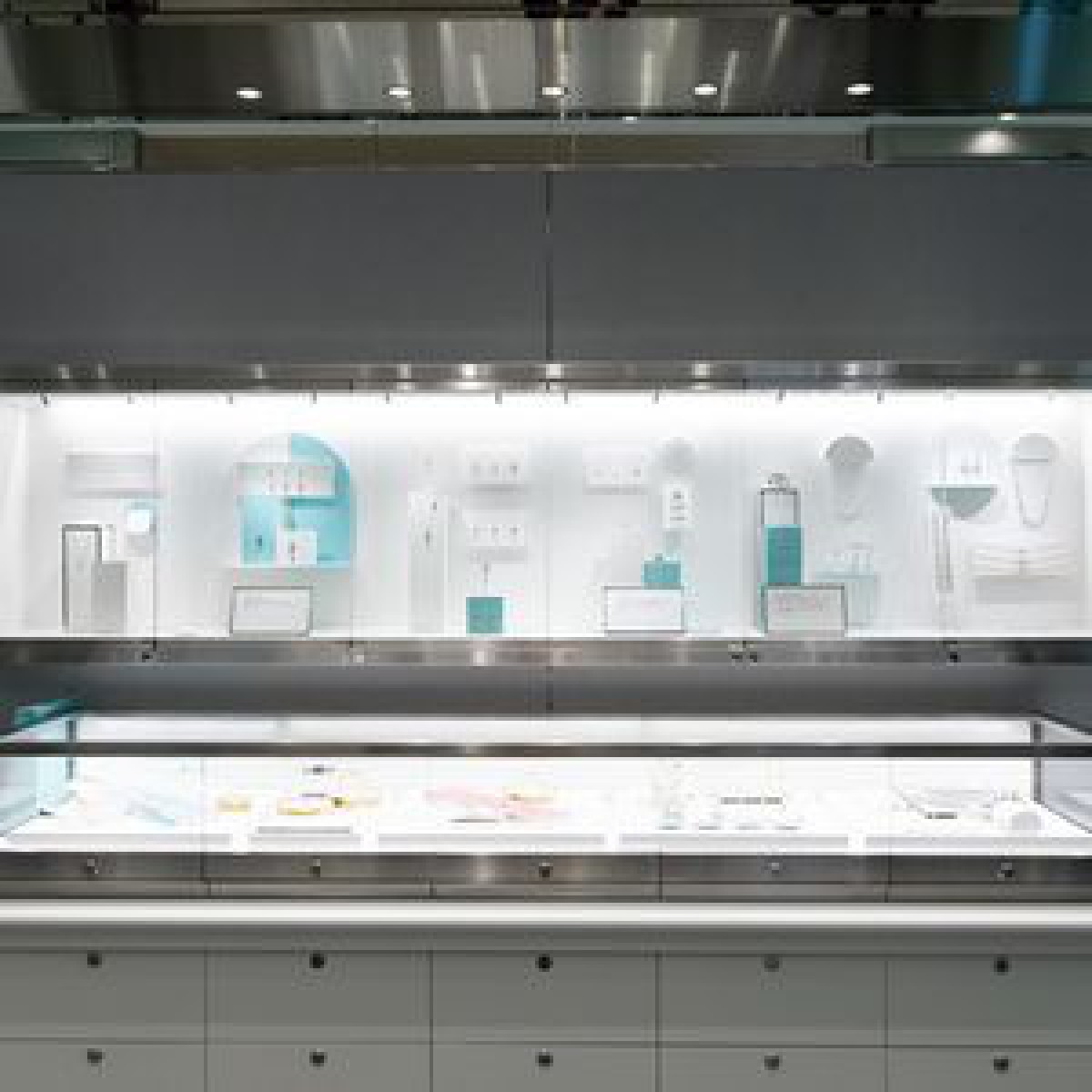 「ティファニー」のコンセプトストア2号店が渋谷にオープン、香水の自販機が登場