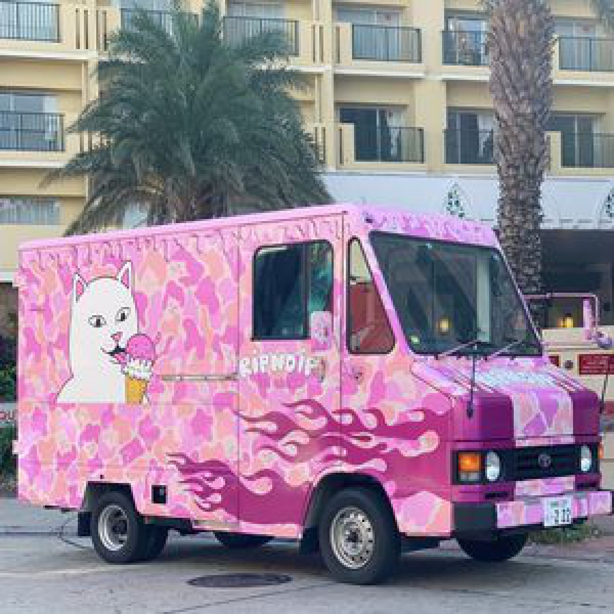「リップンディップ」大阪初のポップアップ開催、人気のアイスクリームトラックが日本上陸