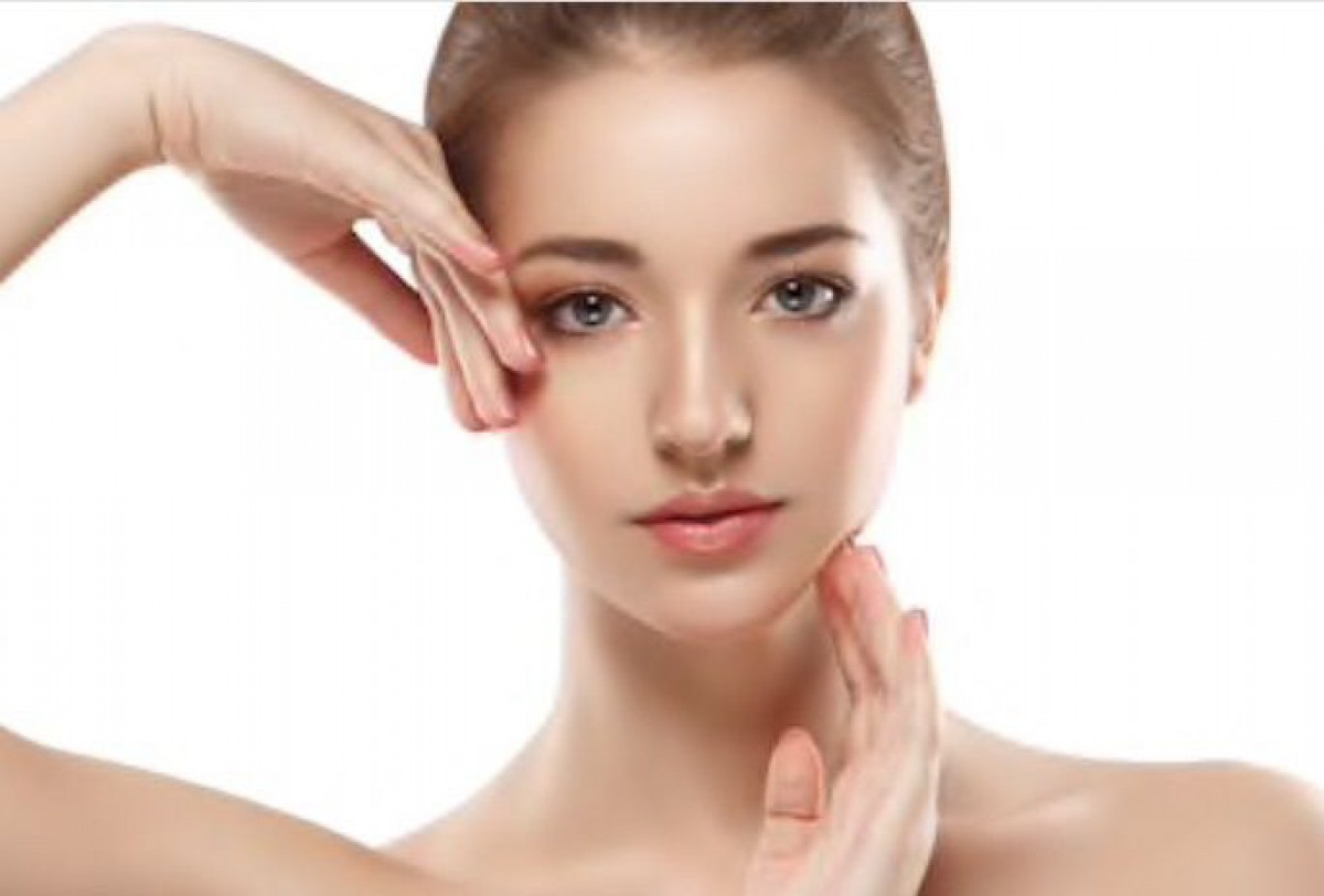 医学誌掲載⭐️美容皮膚科医開発の美白クレンジングジェル❗️