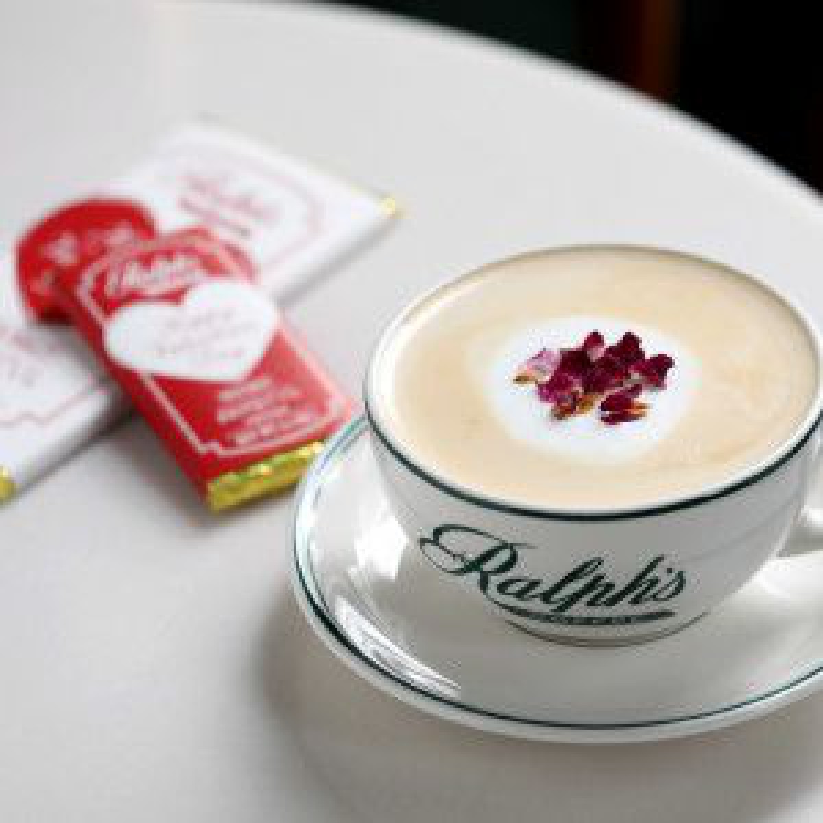 ラルフズ コーヒーからバレンタイン限定メニュー、ライチ＆ローズラテやチョコレートケーキ発売