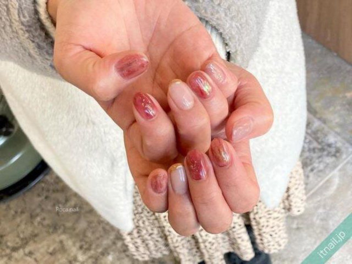 ショートネイルを可愛くみせる♡短い爪に似合うネイルデザイン集