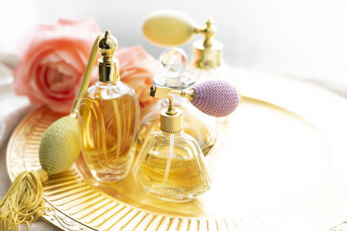 香水の歴史とは？ 香りのはじまりを解説！